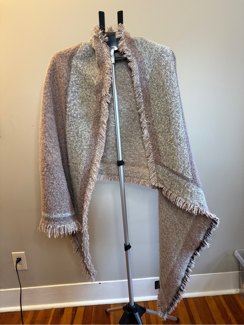 V. FRAAS Taupe Fringe Knit Open-Front Poncho